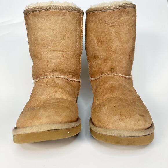 UGG Classic Short II Suede & Wool  Boots Mustard Seed Tan Women 8 - Picture 2 of 16